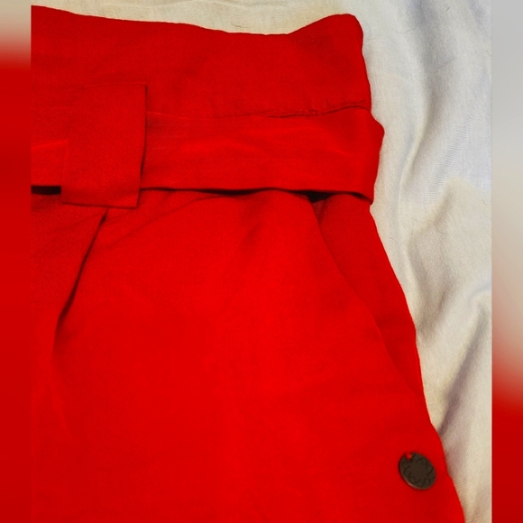 Numph red paperbag shorts - Picture 4 of 4